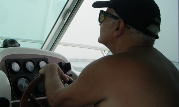 Surcando la Bahía de Cádiz. “E la nave va”.