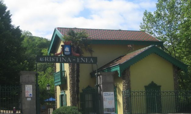 Un paseo por el parque de Cristina Enea.