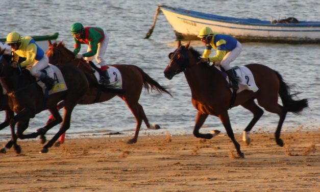 Una tarde en las carreras de caballos de Sanlúcar: la poesía del Turf.